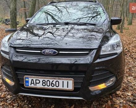 Черный Форд Эскейп, объемом двигателя 2 л и пробегом 122 тыс. км за 12000 $, фото 1 на Automoto.ua