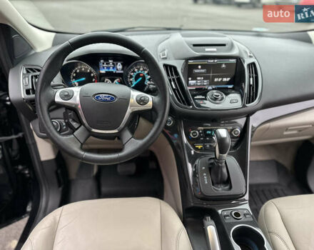 Чорний Форд Ескейп, об'ємом двигуна 2 л та пробігом 235 тис. км за 12800 $, фото 7 на Automoto.ua