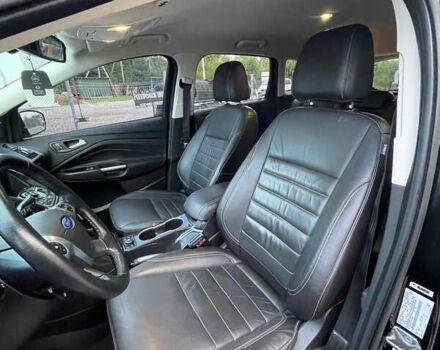 Черный Форд Эскейп, объемом двигателя 1.6 л и пробегом 300 тыс. км за 13500 $, фото 7 на Automoto.ua