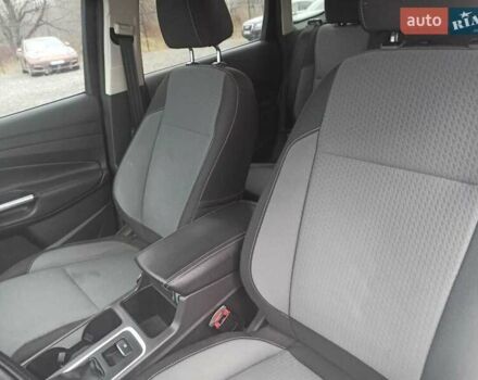 Черный Форд Эскейп, объемом двигателя 2 л и пробегом 147 тыс. км за 12500 $, фото 6 на Automoto.ua