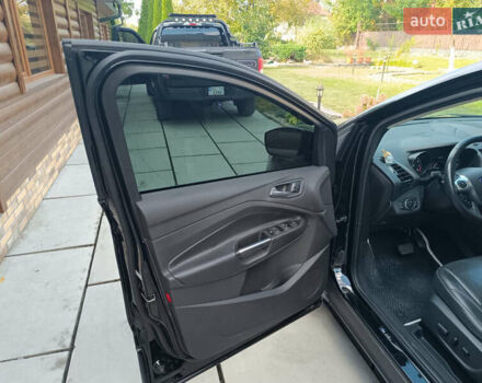 Форд Эскейп 2016 в Иршава на Automoto.ua Черный Форд Эскейп, объемом двигателя 2 л и пробегом 104 тыс. км за 14000 $, фото 12 на Automoto.ua