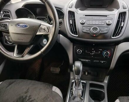 Чорний Форд Ескейп, об'ємом двигуна 2.5 л та пробігом 103 тис. км за 14000 $, фото 12 на Automoto.ua