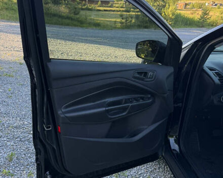 Черный Форд Эскейп, объемом двигателя 2 л и пробегом 63 тыс. км за 13200 $, фото 8 на Automoto.ua