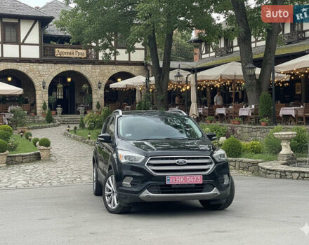 Черный Форд Эскейп, объемом двигателя 2 л и пробегом 276 тыс. км за 8450 $, фото 1 на Automoto.ua