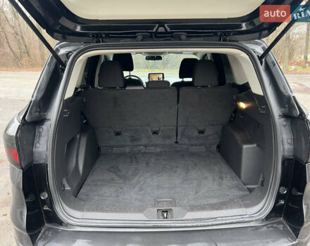 Черный Форд Эскейп, объемом двигателя 2.5 л и пробегом 200 тыс. км за 11700 $, фото 6 на Automoto.ua