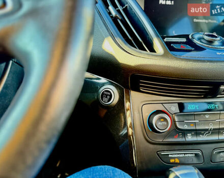 Чорний Форд Ескейп, об'ємом двигуна 1.5 л та пробігом 172 тис. км за 14350 $, фото 78 на Automoto.ua