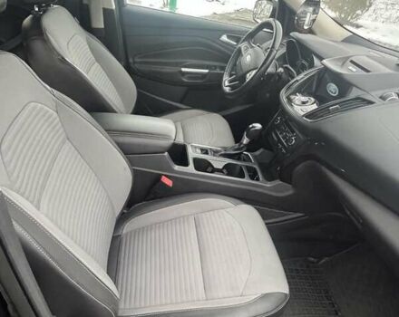 Черный Форд Эскейп, объемом двигателя 2 л и пробегом 111 тыс. км за 15400 $, фото 8 на Automoto.ua