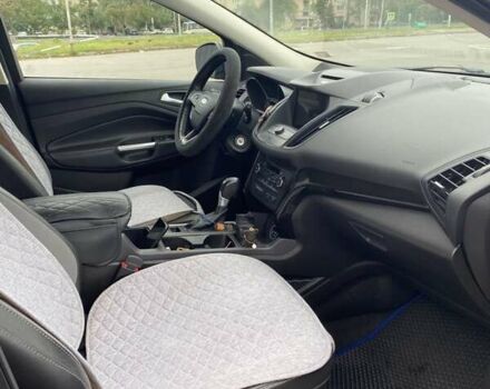 Форд Эскейп 2016 в Киеве на Automoto.ua Черный Форд Эскейп, объемом двигателя 1.5 л и пробегом 115 тыс. км за 12700 $, фото 7 на Automoto.ua