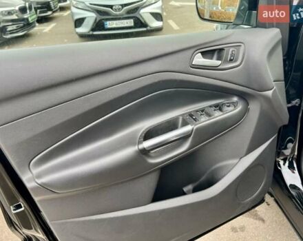 Черный Форд Эскейп, объемом двигателя 1.5 л и пробегом 187 тыс. км за 11700 $, фото 11 на Automoto.ua