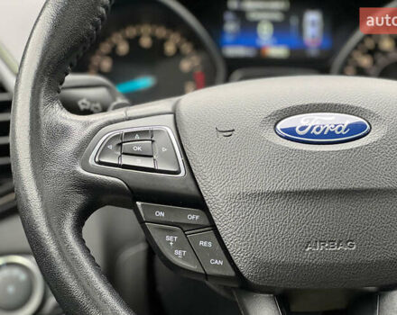 Черный Форд Эскейп, объемом двигателя 2 л и пробегом 151 тыс. км за 16600 $, фото 11 на Automoto.ua