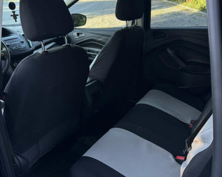 Черный Форд Эскейп, объемом двигателя 2 л и пробегом 63 тыс. км за 13200 $, фото 10 на Automoto.ua