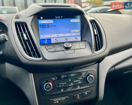 Черный Форд Эскейп, объемом двигателя 1.5 л и пробегом 187 тыс. км за 12000 $, фото 34 на Automoto.ua