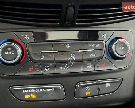 Черный Форд Эскейп, объемом двигателя 2 л и пробегом 151 тыс. км за 16600 $, фото 17 на Automoto.ua