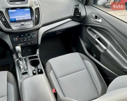 Черный Форд Эскейп, объемом двигателя 1.5 л и пробегом 187 тыс. км за 11700 $, фото 29 на Automoto.ua