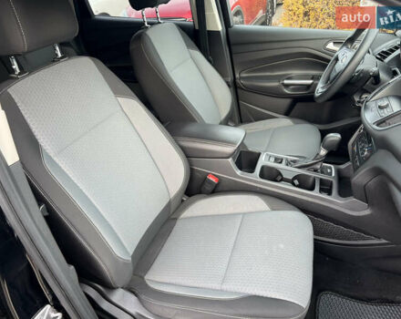 Черный Форд Эскейп, объемом двигателя 1.5 л и пробегом 187 тыс. км за 12000 $, фото 43 на Automoto.ua