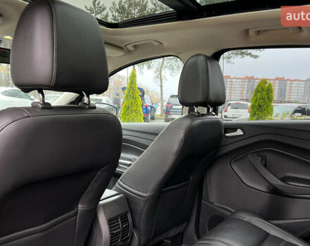 Черный Форд Эскейп, объемом двигателя 2 л и пробегом 151 тыс. км за 16600 $, фото 24 на Automoto.ua