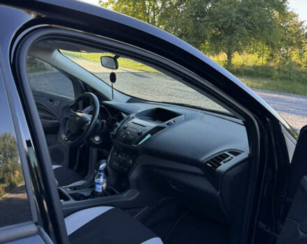 Черный Форд Эскейп, объемом двигателя 2 л и пробегом 63 тыс. км за 13200 $, фото 12 на Automoto.ua