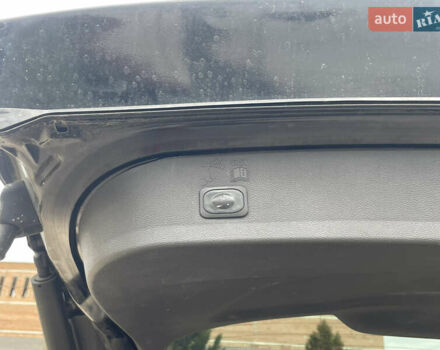 Черный Форд Эскейп, объемом двигателя 2 л и пробегом 276 тыс. км за 8450 $, фото 17 на Automoto.ua