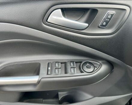 Черный Форд Эскейп, объемом двигателя 0 л и пробегом 155 тыс. км за 12400 $, фото 2 на Automoto.ua