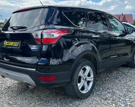 Черный Форд Эскейп, объемом двигателя 1.5 л и пробегом 128 тыс. км за 11999 $, фото 3 на Automoto.ua