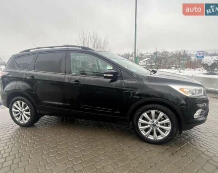Черный Форд Эскейп, объемом двигателя 2 л и пробегом 111 тыс. км за 15400 $, фото 7 на Automoto.ua