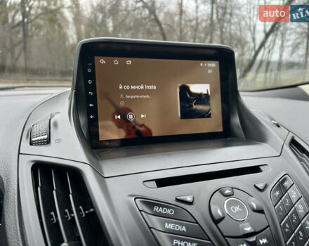 Черный Форд Эскейп, объемом двигателя 2.5 л и пробегом 200 тыс. км за 11700 $, фото 5 на Automoto.ua