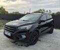 Черный Форд Эскейп, объемом двигателя 2 л и пробегом 138 тыс. км за 12400 $, фото 1 на Automoto.ua
