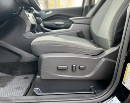 Черный Форд Эскейп, объемом двигателя 1.5 л и пробегом 187 тыс. км за 277 $, фото 4 на Automoto.ua