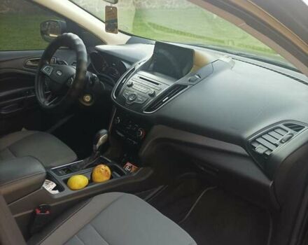 Черный Форд Эскейп, объемом двигателя 2.49 л и пробегом 196 тыс. км за 10999 $, фото 5 на Automoto.ua