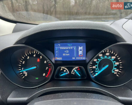 Черный Форд Эскейп, объемом двигателя 2.5 л и пробегом 200 тыс. км за 11700 $, фото 4 на Automoto.ua