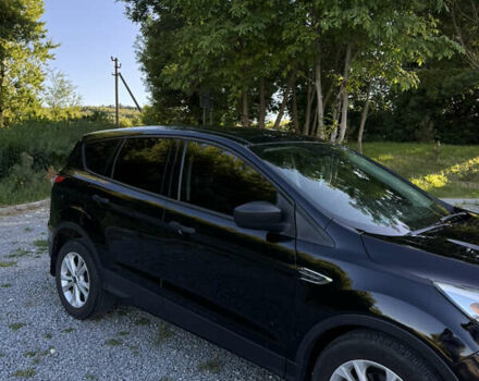 Черный Форд Эскейп, объемом двигателя 2 л и пробегом 63 тыс. км за 13200 $, фото 2 на Automoto.ua