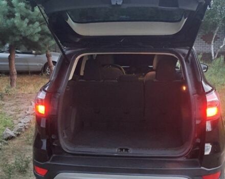 Форд Ескейп 2016 у Лубнах на Automoto.ua Чорний Форд Ескейп, об'ємом двигуна 1.5 л та пробігом 170 тис. км за 12999 $, фото 5 на Automoto.ua