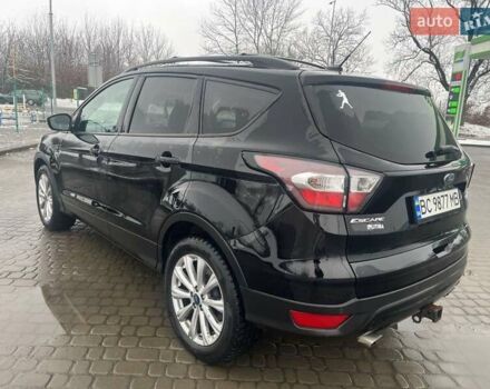 Черный Форд Эскейп, объемом двигателя 2 л и пробегом 111 тыс. км за 15400 $, фото 1 на Automoto.ua
