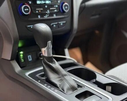 Черный Форд Эскейп, объемом двигателя 0 л и пробегом 99 тыс. км за 9800 $, фото 5 на Automoto.ua