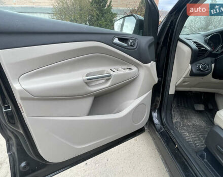 Черный Форд Эскейп, объемом двигателя 2 л и пробегом 276 тыс. км за 8450 $, фото 15 на Automoto.ua