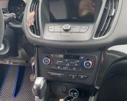 Форд Эскейп 2016 в Киеве на Automoto.ua Черный Форд Эскейп, объемом двигателя 1.5 л и пробегом 115 тыс. км за 12700 $, фото 1 на Automoto.ua