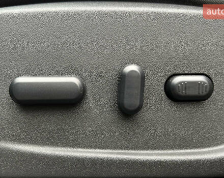 Черный Форд Эскейп, объемом двигателя 2 л и пробегом 151 тыс. км за 16600 $, фото 19 на Automoto.ua