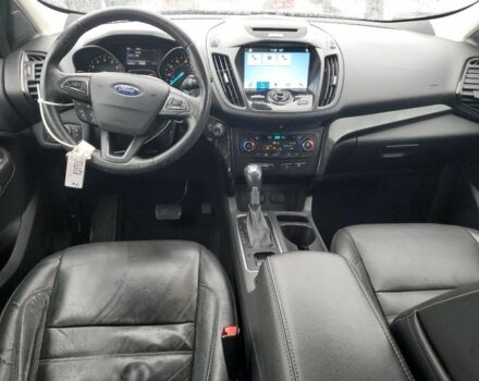 Черный Форд Эскейп, объемом двигателя 2 л и пробегом 116 тыс. км за 8500 $, фото 6 на Automoto.ua