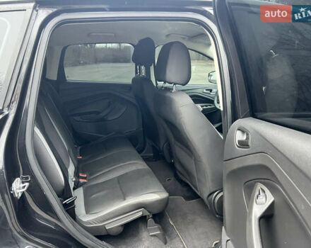 Черный Форд Эскейп, объемом двигателя 2.5 л и пробегом 200 тыс. км за 11700 $, фото 3 на Automoto.ua