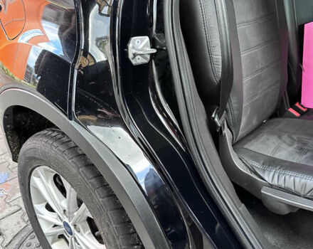 Чорний Форд Ескейп, об'ємом двигуна 2 л та пробігом 150 тис. км за 11500 $, фото 49 на Automoto.ua