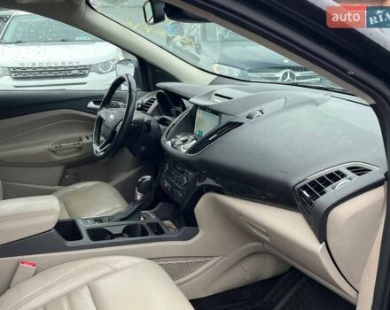 Черный Форд Эскейп, объемом двигателя 2 л и пробегом 194 тыс. км за 9600 $, фото 20 на Automoto.ua