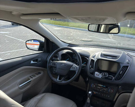 Черный Форд Эскейп, объемом двигателя 2 л и пробегом 33 тыс. км за 17000 $, фото 31 на Automoto.ua