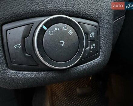 Черный Форд Эскейп, объемом двигателя 2.49 л и пробегом 137 тыс. км за 12400 $, фото 19 на Automoto.ua