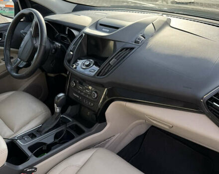 Черный Форд Эскейп, объемом двигателя 2 л и пробегом 33 тыс. км за 17000 $, фото 22 на Automoto.ua