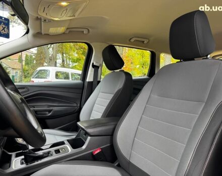 Черный Форд Эскейп, объемом двигателя 2.5 л и пробегом 201 тыс. км за 15290 $, фото 16 на Automoto.ua
