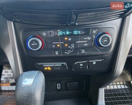 Черный Форд Эскейп, объемом двигателя 1.5 л и пробегом 106 тыс. км за 10999 $, фото 62 на Automoto.ua