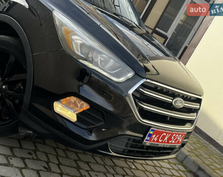 Черный Форд Эскейп, объемом двигателя 1.5 л и пробегом 151 тыс. км за 11990 $, фото 16 на Automoto.ua