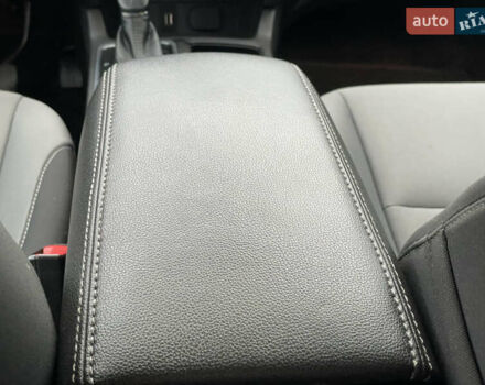 Черный Форд Эскейп, объемом двигателя 2.5 л и пробегом 197 тыс. км за 13000 $, фото 44 на Automoto.ua