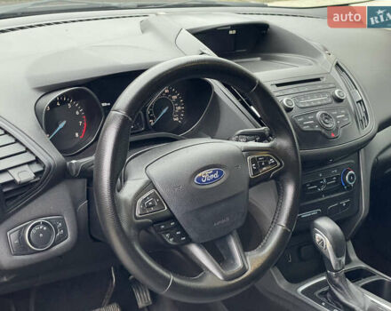 Черный Форд Эскейп, объемом двигателя 2.5 л и пробегом 197 тыс. км за 13000 $, фото 37 на Automoto.ua