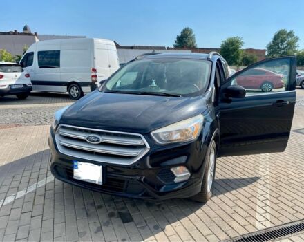Чорний Форд Ескейп, об'ємом двигуна 1.5 л та пробігом 150 тис. км за 12300 $, фото 2 на Automoto.ua
